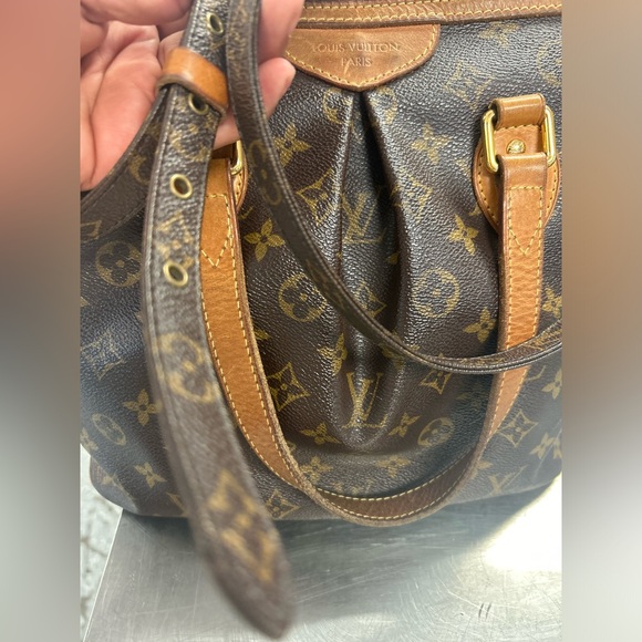 Louis Vuitton Monogram Palermo PM 
2-way shoulder bag. - Picture 6 of 14